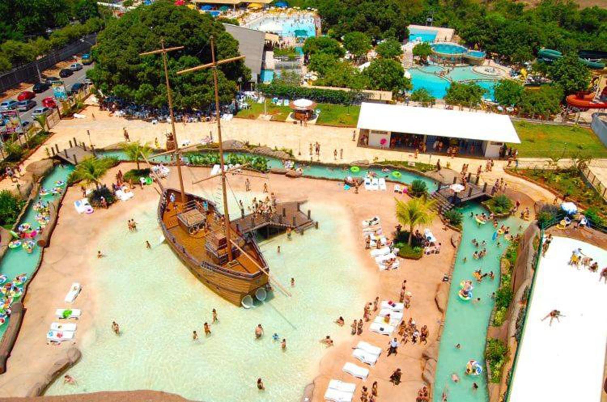 Aparthotel Spazzio Diroma - Cortesia Ao Diroma Acqua Park - Vulcao